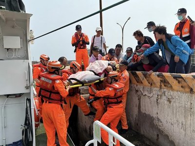 澎湖8旬婦摔傷骨折　海巡協助送醫