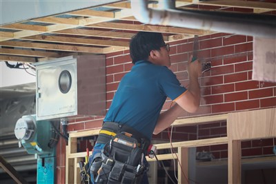 減班休息家數、人數雙下修　勞動部：訂單回穩