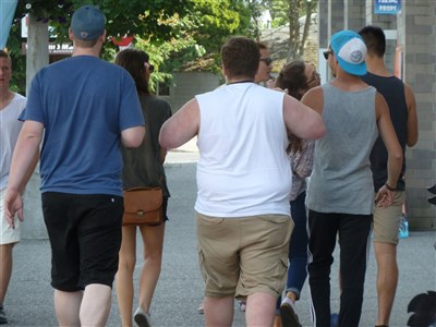 百公斤男跳投斷阿基里斯腱  醫：先減重再運動