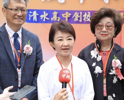 柯文哲掃街疑被噴辣椒水　盧秀燕指示警方加速偵辦