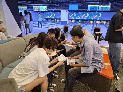 台中單身聯誼保齡球破冰美食助攻 輕鬆情境助配對率