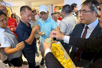 台南鳳梨首登馬來西亞　黃偉哲赴檳城行銷