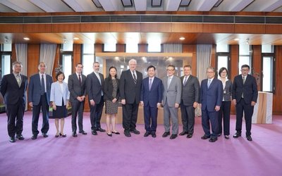 林佳龍接見美智庫CSIS　促攜手構建非紅供應鏈