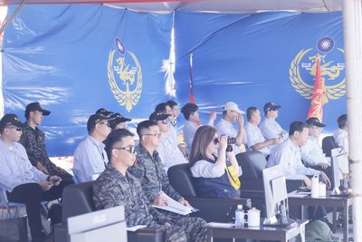 時隔7年部會首長登太平島 管碧玲主持南援九號演練