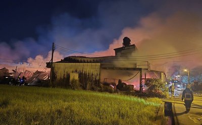 宜蘭羅東木材工廠火警　烈焰沖天幸無人傷