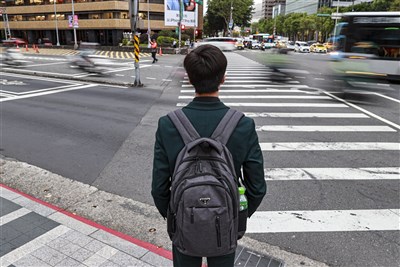 年後轉職潮3月失業率升至3.34%　仍創26年同月新低