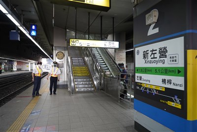 員工涉台鐵新左營站男廁偷拍　高鐵：個人行為