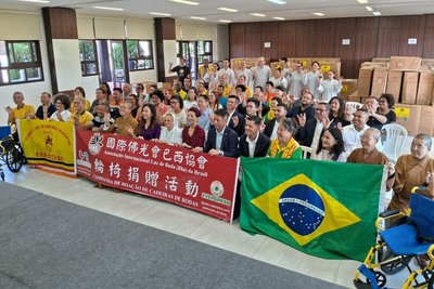 台灣慈善精神深耕巴西　佛光山周年慶捐贈輪椅助弱勢