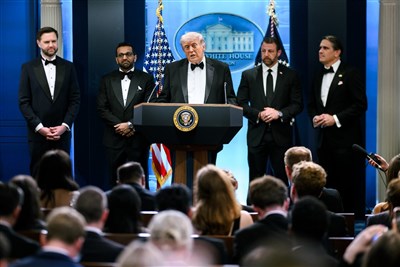 白宮記協晚宴遇槍擊　川普罕見公開讚揚記者