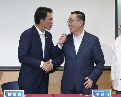 李四川出線當母雞藍白小雞樂見  綠營稱不意外