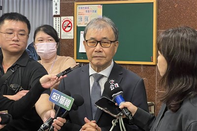 中國籍學生繁星錄取台大被擋　教長：現行法規沒空間