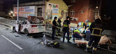 彰化轎車連撞汽機車　釀2死2傷