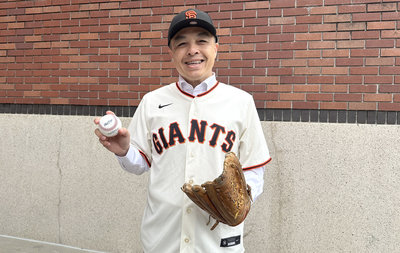 伍志翔施展棒球魂  MLB巨人台灣日開球