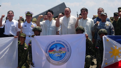 菲美肩並肩演習  日防相見證自衛隊發射反艦飛彈