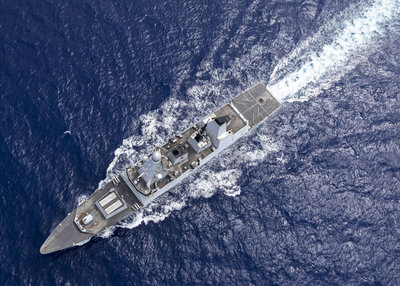 英國擬荷莫茲海峽部署自主獵雷系統　驅逐艦航向中東