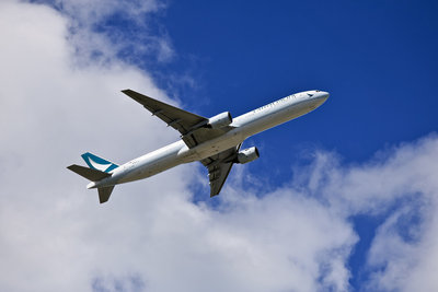 國泰航空返港客機遭遇氣流 8人受傷送醫