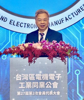 經長：AI浪潮帶領　台灣行銷全球打造經濟日不落國