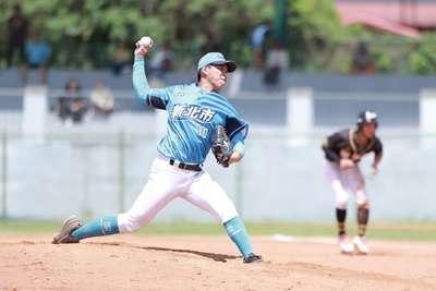 張乙安雙響砲後援飆速148 王貞治盃新北晉4強
