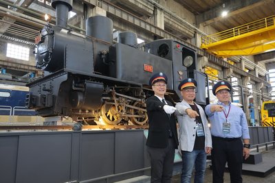 鐵道迷董事長捐蒸汽火車　鐵博館重現甜蜜記憶