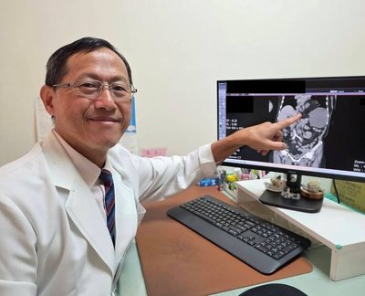 苗栗老婦每吃必吐　醫揪罕見自發性橫膈膜疝氣