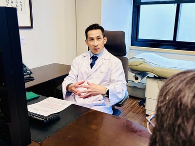 乳癌婦搬機車竟骨折 當心抗荷爾蒙治療引骨鬆風險