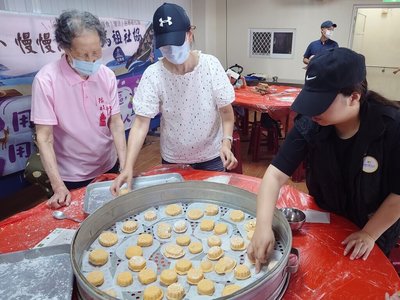 延續馬祖美食記憶　鐵板社區協會邀親子學傳統點心