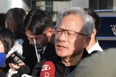 黃仁勳抵台 將拜訪客戶並與魏哲家見面