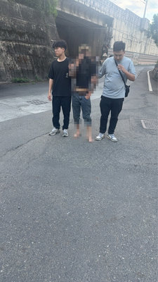 宜蘭男掛變造車牌拒檢撞警　遭開11槍逃逸南澳落網