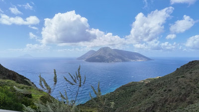 義大利伊奧利群島　從法西斯惡魔島變身度假天堂
