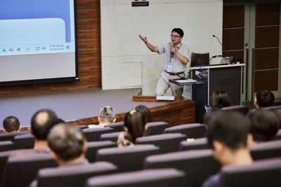 教部辦高中自然領域交流會　分享AI教學經驗