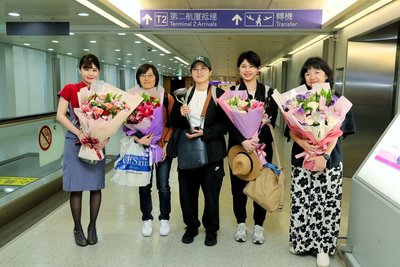 楊双子摘布克國際獎返台：台灣文學從沒輸給任何人