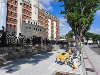 高雄中華一路人行空間改善　工程進度已達5成