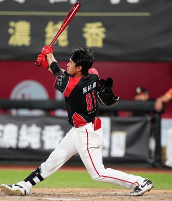 龍隊落後6分打到逆轉勝 葉總:球員太強了