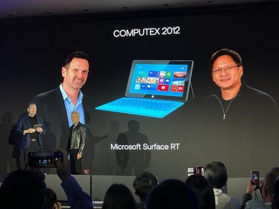 現身Arm主題演講 黃仁勳暢談代理AI將重新定義PC