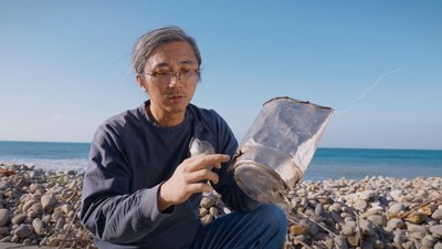公視藝術很有事　藝術家鄭遠揚發現廢材裡的光