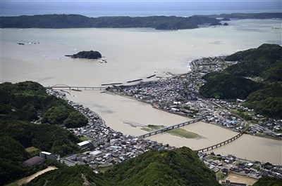 颱風薔蜜肆虐後遠離日本　南海新低氣壓下週可能又接近
