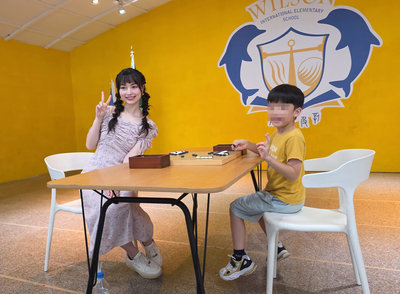 黑嘉嘉前進幼兒園　與小朋友零距離互動推廣圍棋