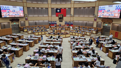 民進黨團要求侯友宜議會報告　國民黨團退席杯葛