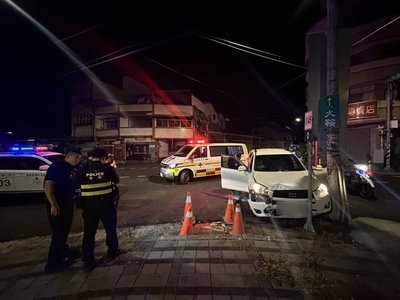 男毒駕竹山警局旁自撞落網限制住居 再犯被收押