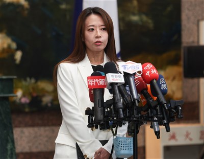 新北議員選局震撼彈 江怡臻宣布退選