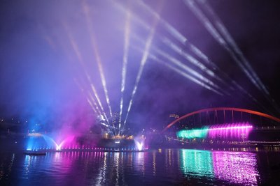 台北水舞嘉年華開演連15天 蔣萬安邀每晚松山小旅行