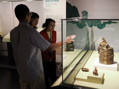 故宮攜手敦品中學辦家庭日 飛行少年化身導覽員