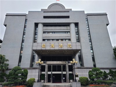 毆打未滿週歲嬰兒成傷　屏東男子判刑2年定讞