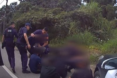 桃園蘆竹警攔可疑廂型車 查獲8名失聯越籍移工