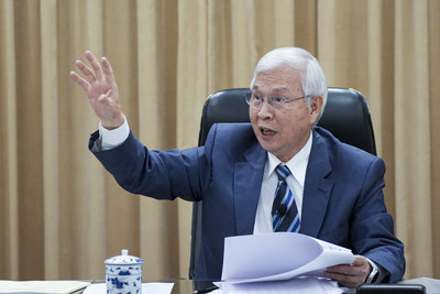 楊金龍:房價降幅仍緩觀察新青安2.0 短期不放寬管制