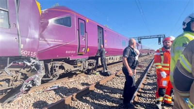 倫敦以北兩列火車追撞釀1死、9人仍危急 事故原因釐清中