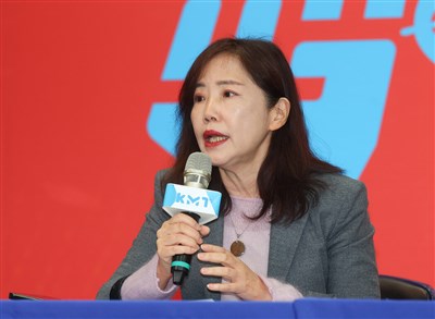國民黨：尹乃菁請辭獲准　陳以信接文傳會主委