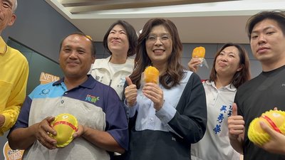 赴台東主持中常會 鄭麗文:吃鳳梨釋迦可推動和平