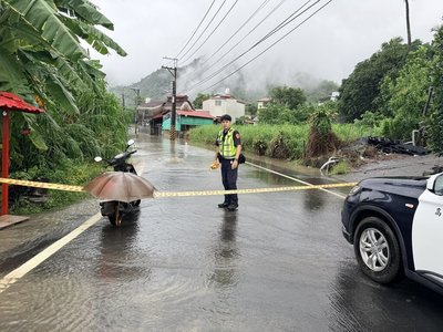 高雄旗美累積雨量破300毫米　道路多處積淹水