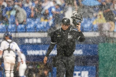 新莊富邦悍將對味全龍遇暴雨　保留比賽至6/28再戰